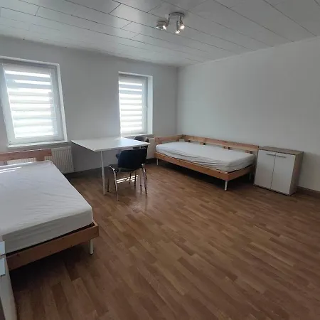 Apartment Schöne 4 Raum 2te , 4 - 7 Bett In