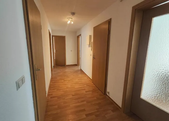 Schoene 4 Raum 2te , 4 - 7 Bett In 公寓 施塔斯富尔特