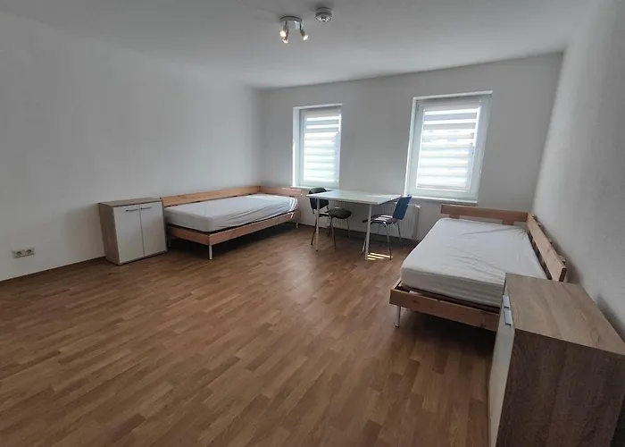 Schoene 4 Raum 2te , 4 - 7 Bett In شتاسفورت